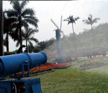 風送式遠程噴霧機實景圖 風送式遠程噴霧機實景圖